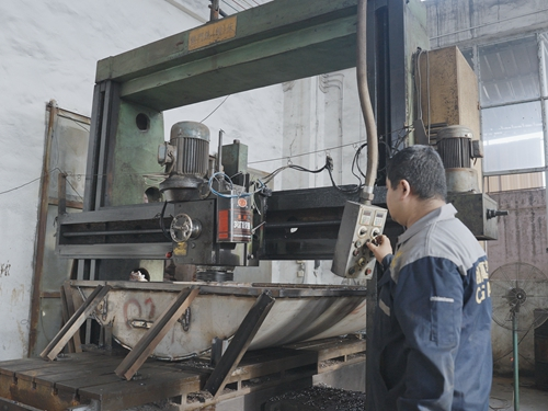 Milling process - Vacuum Coating Machine Production Process