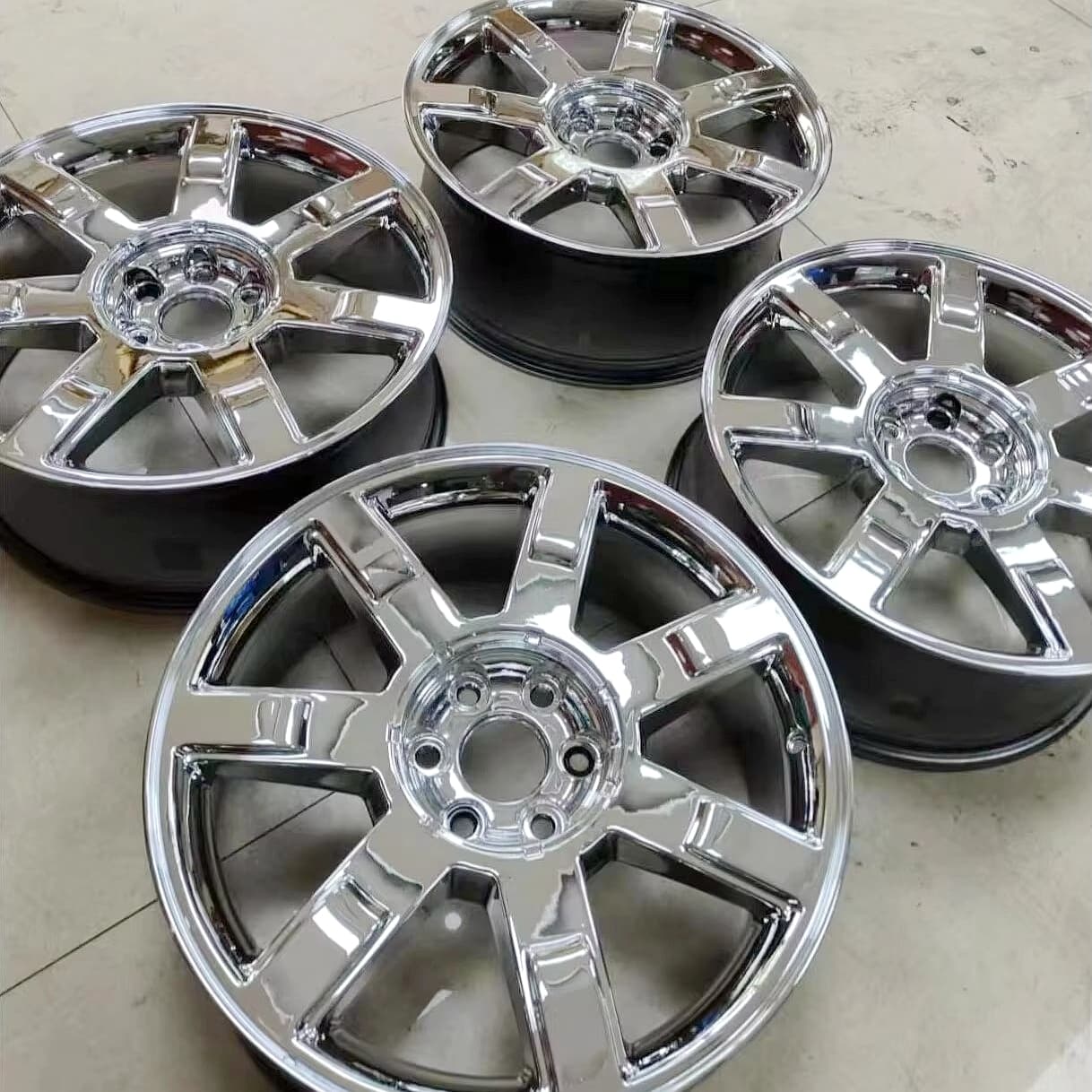 Gold wheel hubs pvd coating machine effect